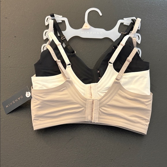NWT 3-Pk Danskin Gel Bonded Wireless Lounge Bras - Sz. M - Picture 3 of 10